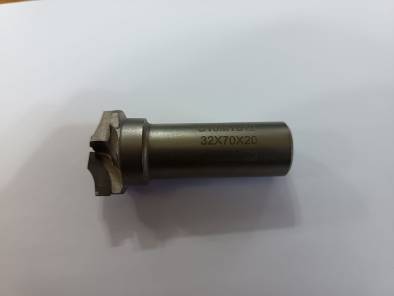 Концевая фреза алмазная С 10 МТ 812